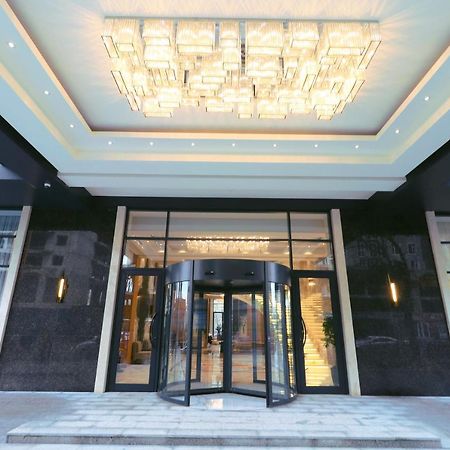 The Rumi Hotel & Residences ドゥシャンベ エクステリア 写真